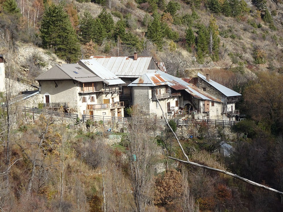 Les Moulinets bas, hameau le plus conforme à la tradition pastorale.